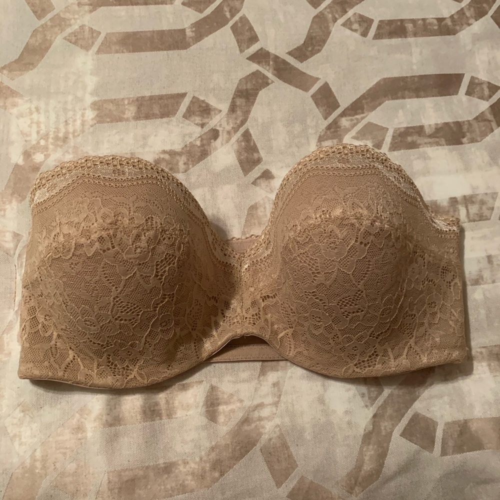 Strapless bra never worn